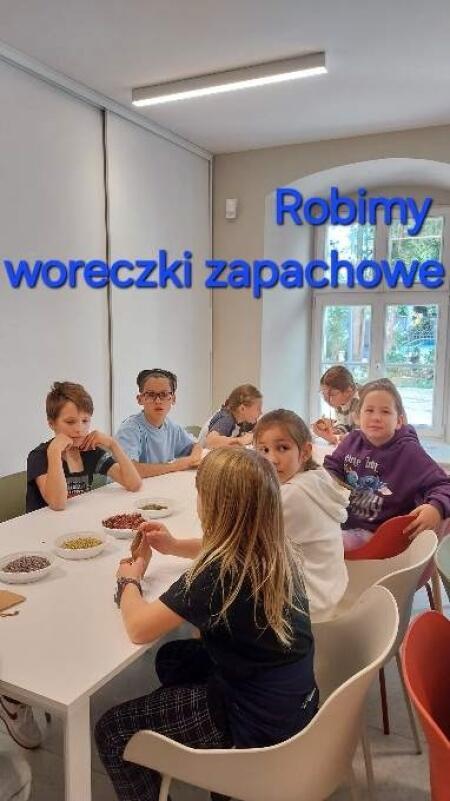 WYCIECZKA DO MUZEUM CERAMIKI